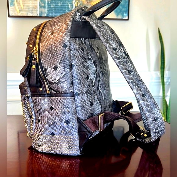 MCM RARE Genuine Python Backpack Size Medium Brand New Very RARE - Picture 5 of 8